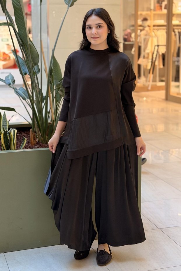 Satin Suit with Front Piece Garni Detail and Pocketed Trousers