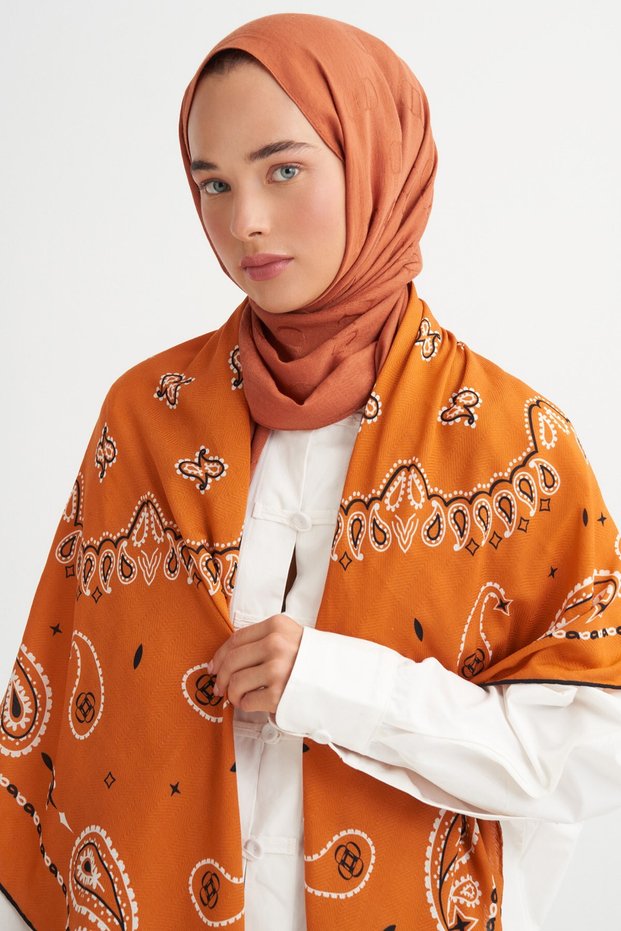 Diamond Pattern Reniva Tencel Triangle Shoulder Shawl Amber