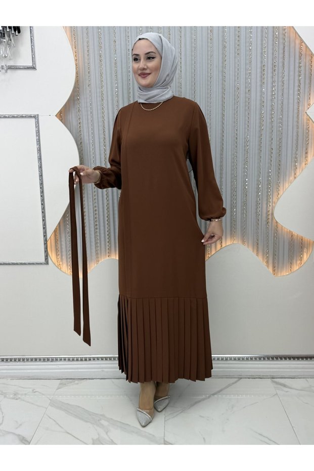 Piliseli Düşsel Elbise