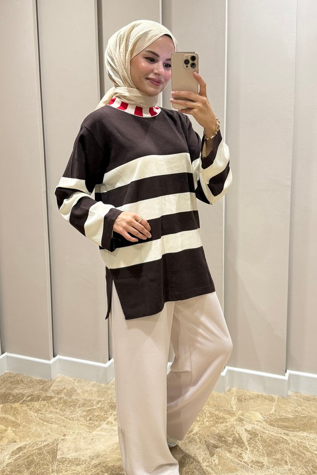 44472 - Stylish Comfortable Rayon Striped Women's Long Flowy Thin Knit Sweater