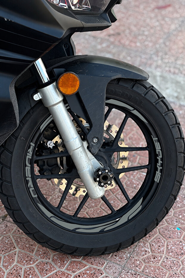 16 Pieces Wheel Rim Stripe Sticker Set for Skyjet Rivero Scooter (Front-Rear Enough)