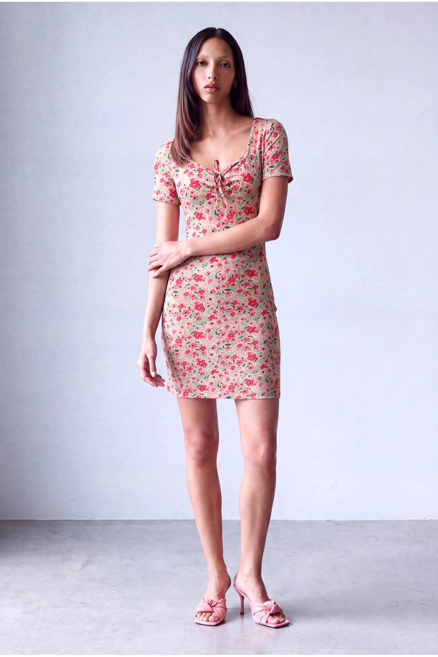 Women's Red Floral Patterned Crinkle Fabric Square Neck Short Sleeve Gathered Chest Dress Carly