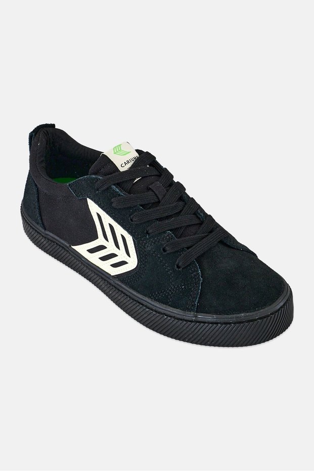 Women Catiba Pro Lace Up Skate Shoes, Black