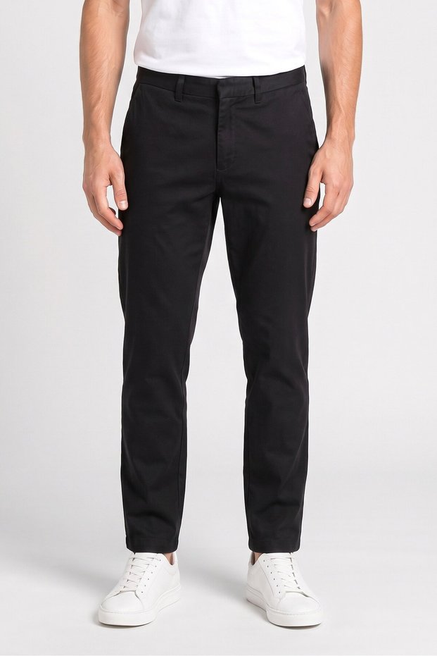 Men Regular Fit Solid Chino Pants, Black