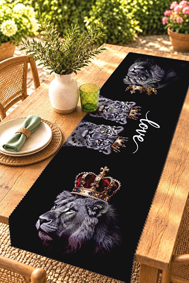 Kıral Lion Crown Patterned Runner / Tablecloth / Placemat