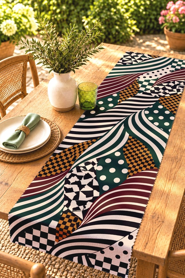 Ortam Arkadaşları Patterned Runner / Tablecloth / Placemat
