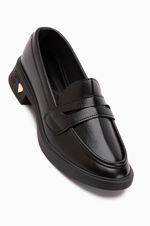 Ervina Black Women's Loafer Casual Shoes
