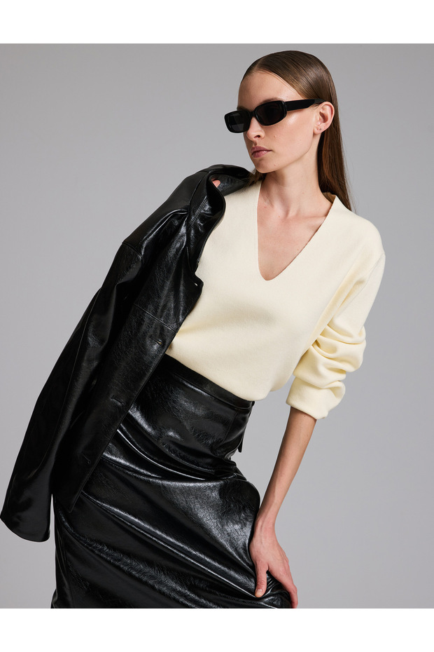 Ecru Regular Fit Sweater 50333757-Vr019