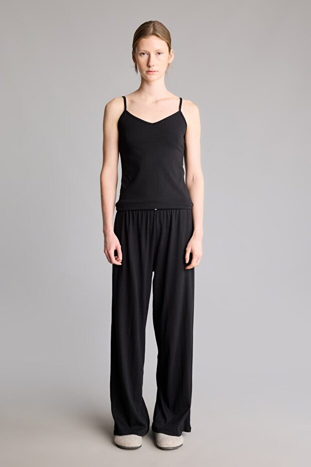 Thin Straps V-Neck Basic Undershirt I4413Ax26Au