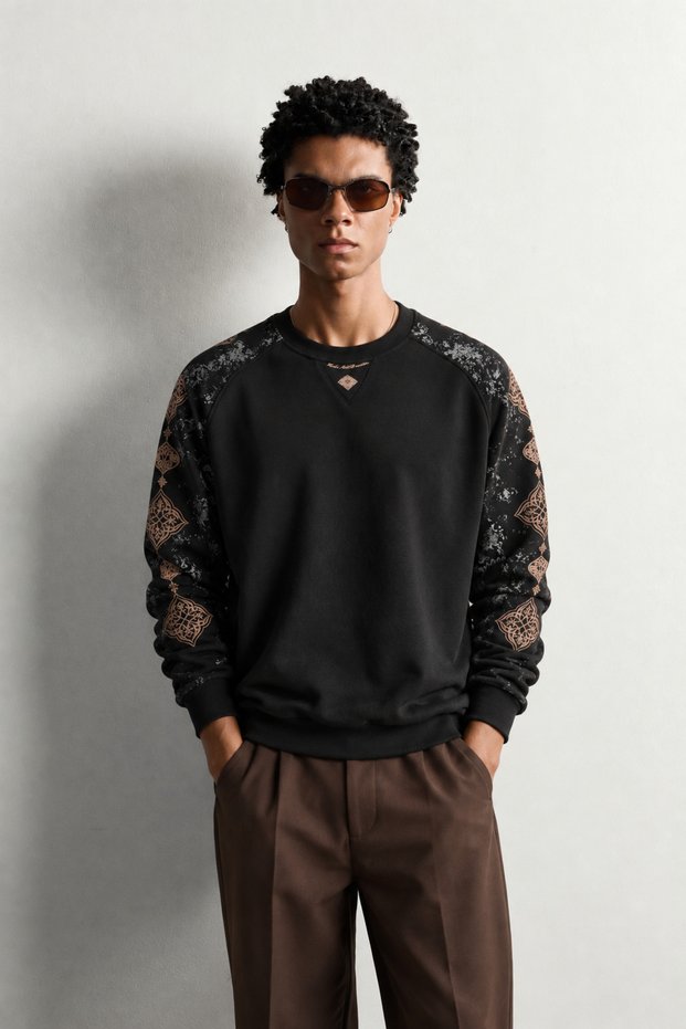 Men's Oversize Crew Neck Sweatshirt with Ethnic Pattern