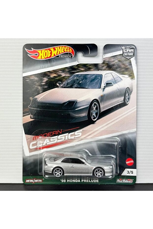 Premium Car Culture Modern Classics 98 Honda Prelude Silver 3/5 Model Car