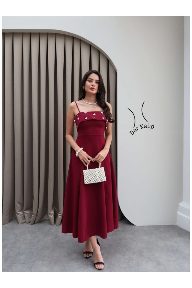 Thin Strap Chest Pearl Embroidered Dress