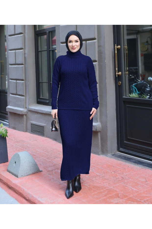 Strick Set with Scarf Skirt