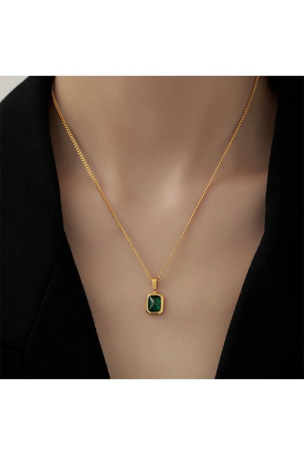 A1-3-0117 Retro Square Green Zircon Pendant Necklace For Women Titanium Steel Necklace Girls Wedding