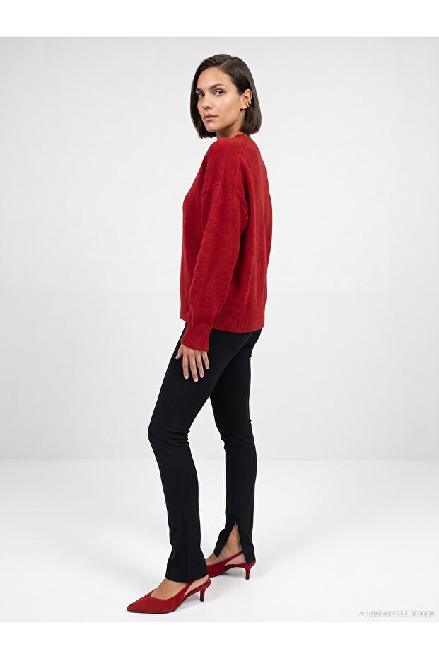 10888 Wool Blend V-Neck Sweater