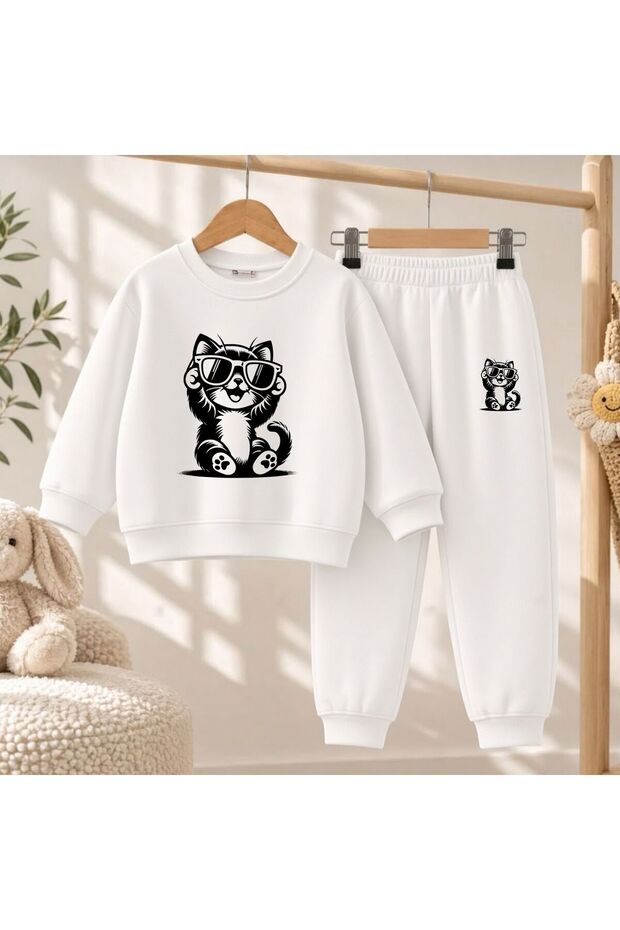 Team Sweatshirt Cat Drawing V2 Printed Girls Boys Crew Neck