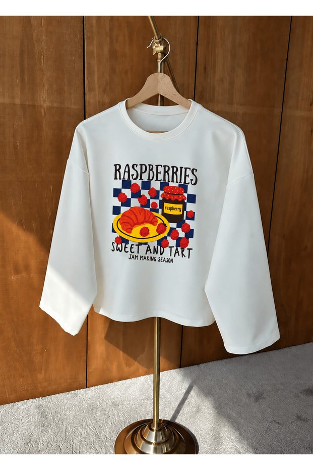 Crew Neck Raspberries Text Themed Sweatshirt - White (Os)