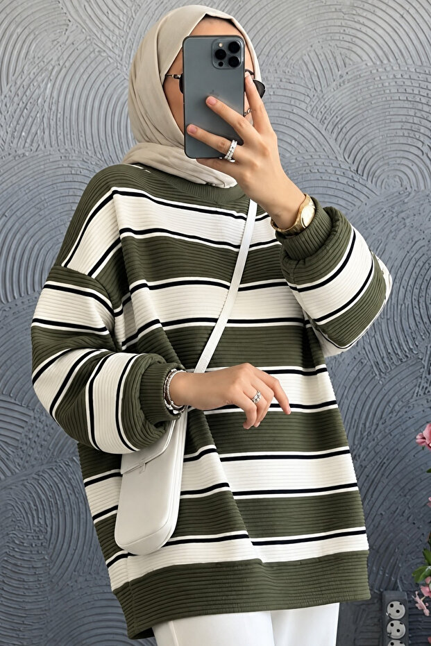 Green Striped Hijab Sweatshirt | 100% Cotton 2-Thread Fabric | Sweatshirt Suitable for Daily Combinations | Modern Simple Cotton Clothing | Comfort-Focused 2-Strand Hijab Sweatshirt | Casual Style