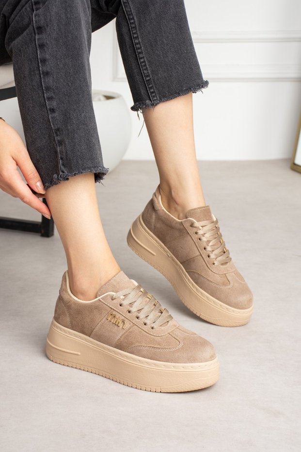 Women's Cream Medium High Sole Comfortable Walking Shoes