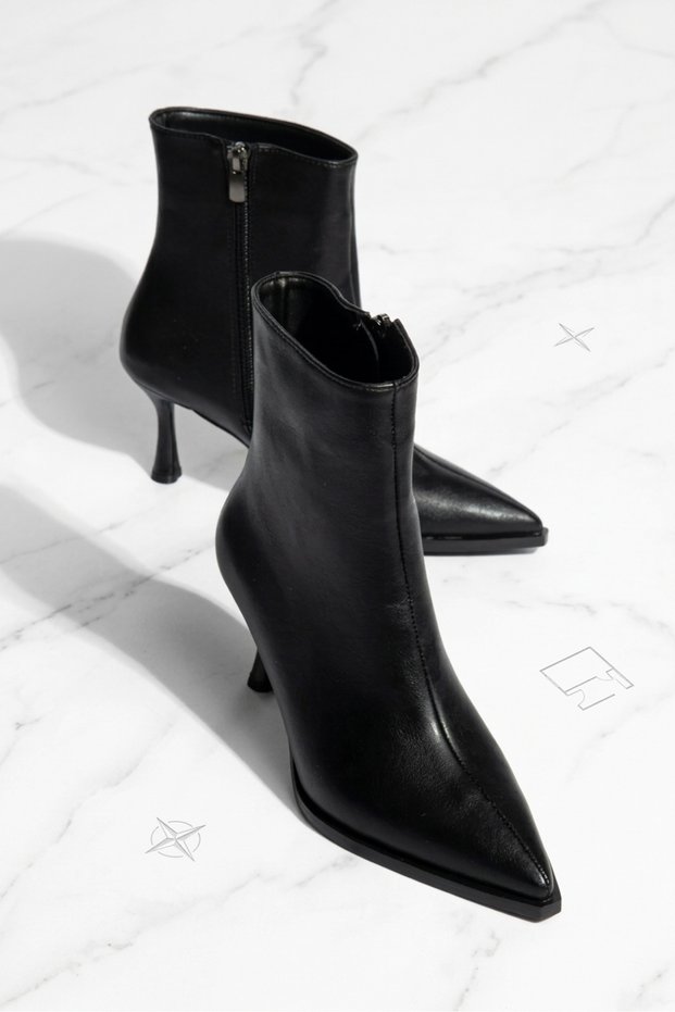 Pointed Toe Thin Heeled Women's Leather Boots