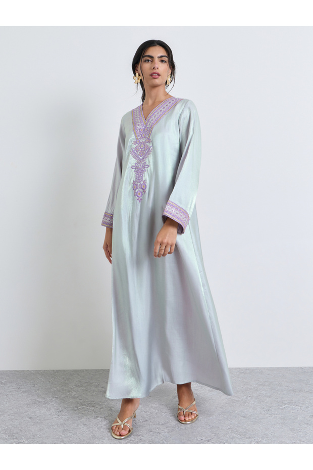 Thread Embroidery V Neck Jalabiya