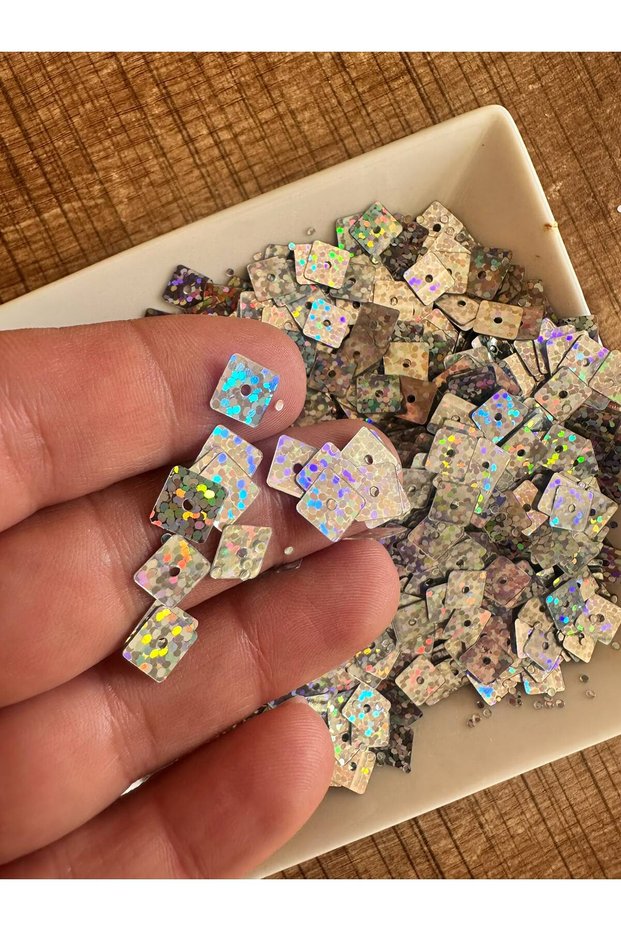 50 Gr Perforated Shiny Embroidery Sequins