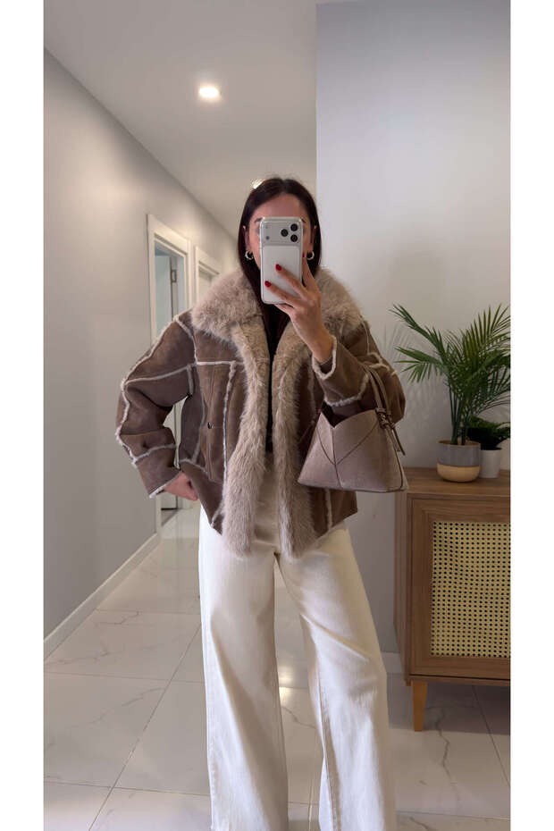 Potrez Camel Fur Detailed Suede Coat