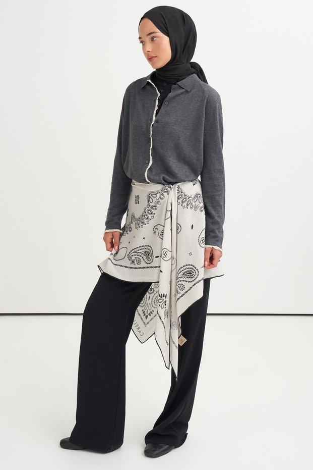 Diamond Pattern Reniva Tencel Triangle Shoulder Shawl Silver