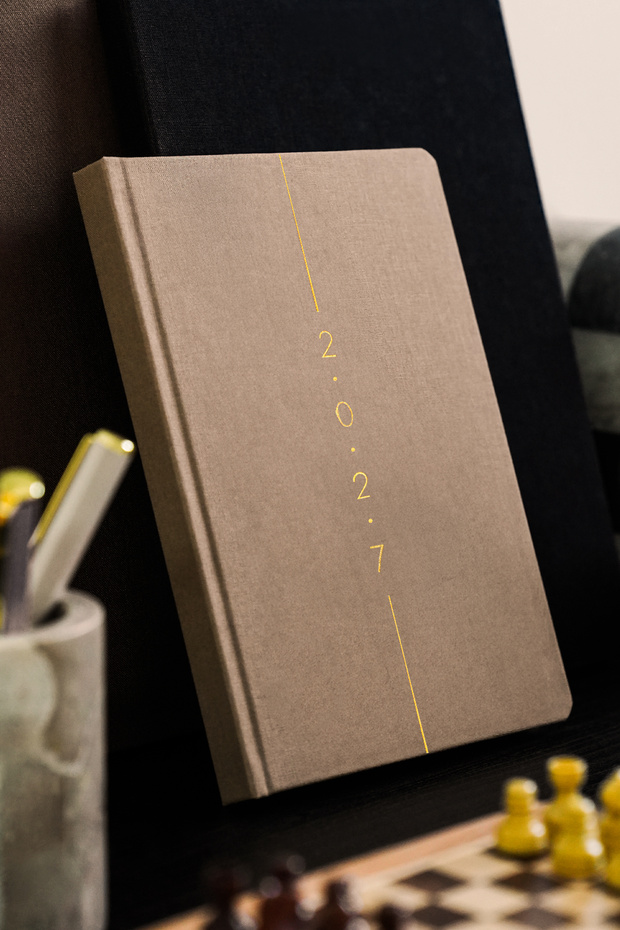 2027 Year A5 Linen Weekly Agenda 15X21 cm - 12 Months Milky Coffee