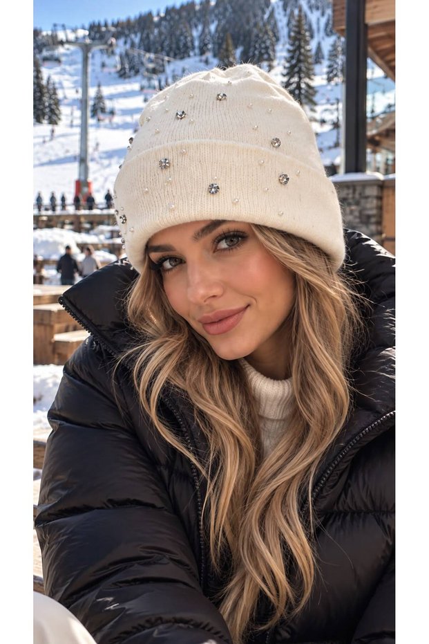 Ecru Stone Embroidered Soft Textured Knitwear Women's Beanie