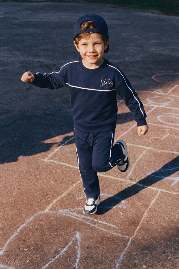 Living Printed Ribbed Crew Neck Boys' 2-Piece Set