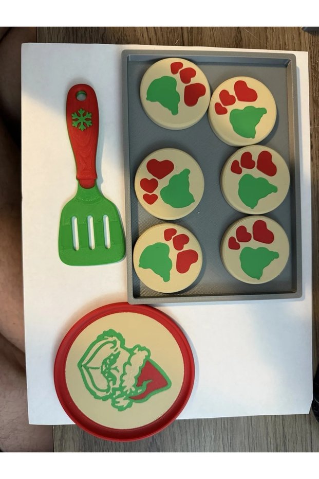 3D Printing Christmas Cookie Play Set Christmas Toy Cookie and Spatula Set Red Green