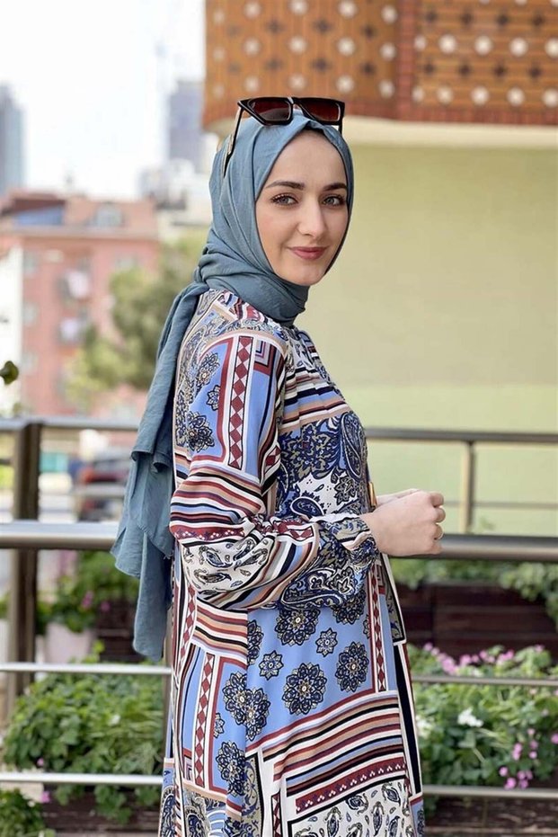 A Pleated Patterned Dress Tiles