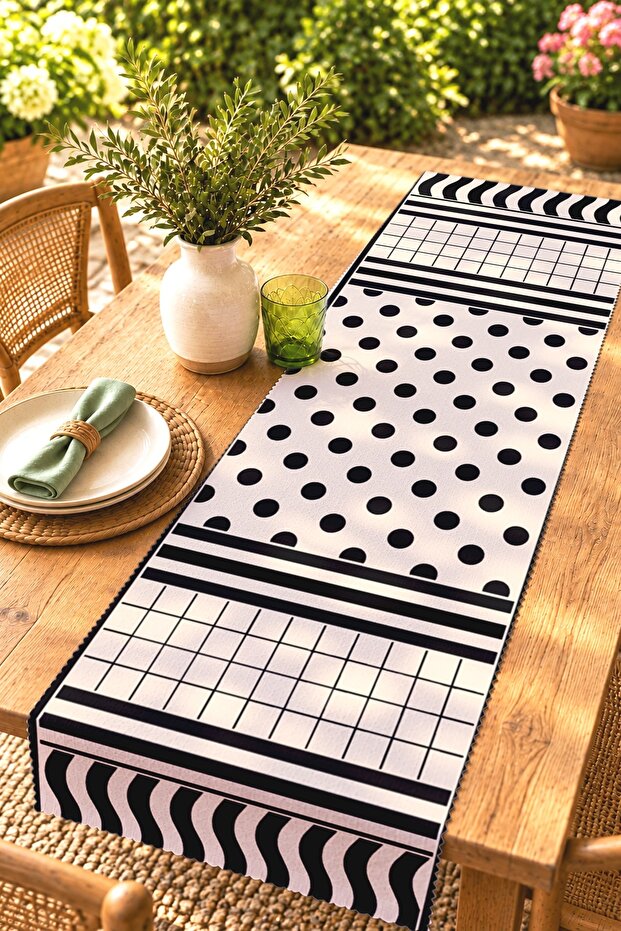 Black and White Dogs Patterned Runner/Tablecloth/Placemat
