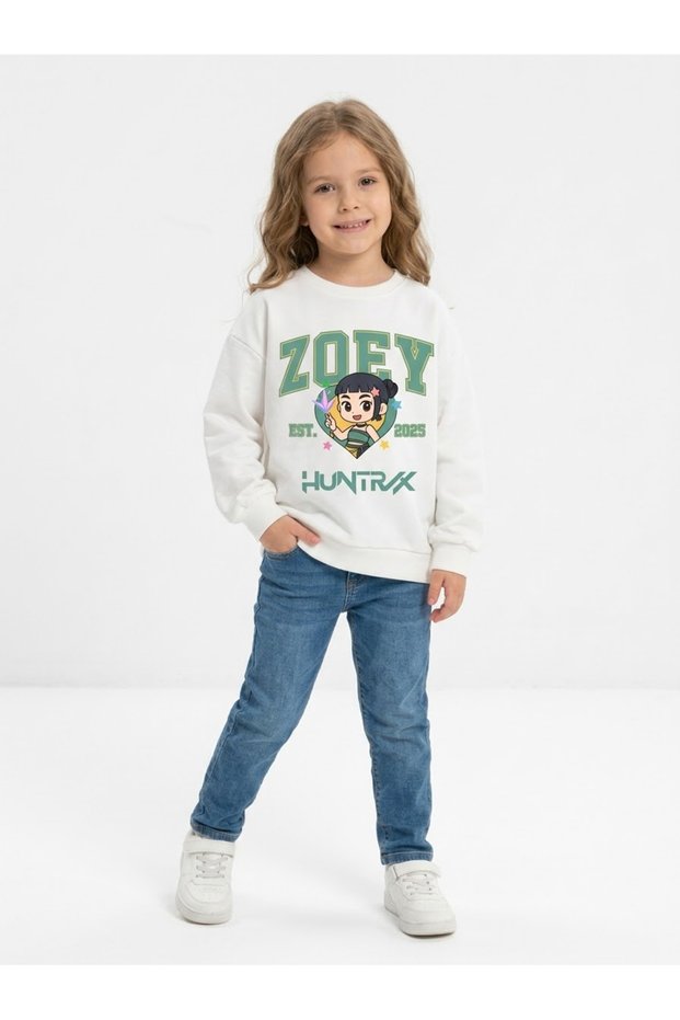 Girl's Sweatshirt Little Girl Heart Patterned White Long Sleeve