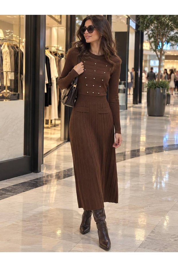 Knitwear Dress with Collar and Pocket Detail