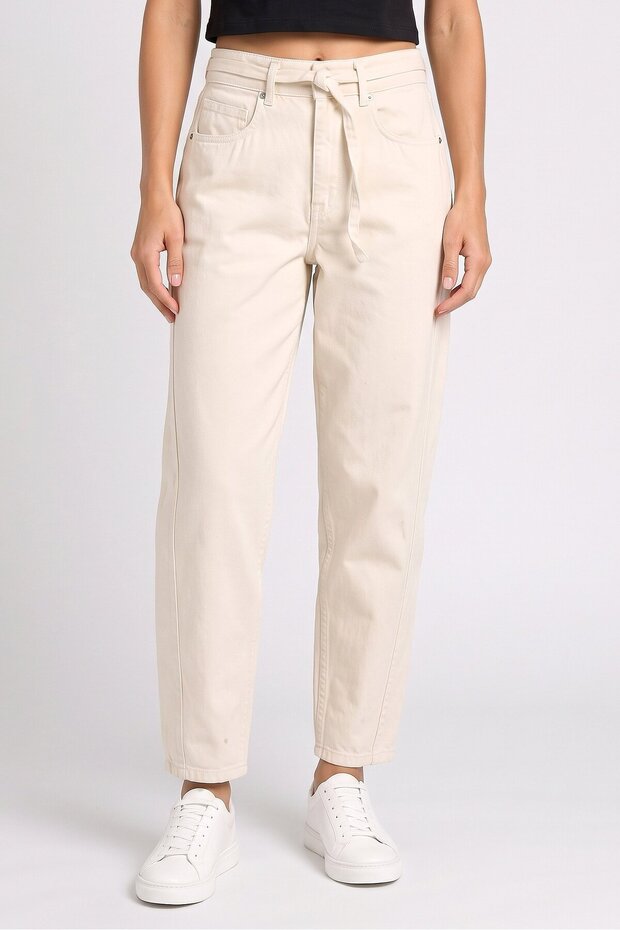 Women Regular Fit Solid No Stretch Jeans, Cream