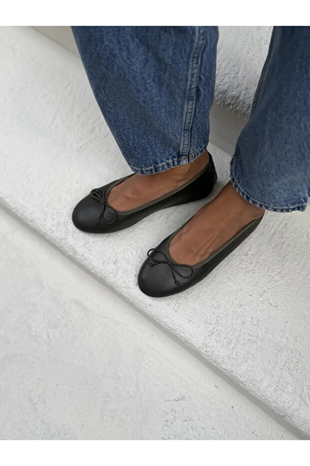 More Women's Flat Shoes with 3cm Hidden Heels