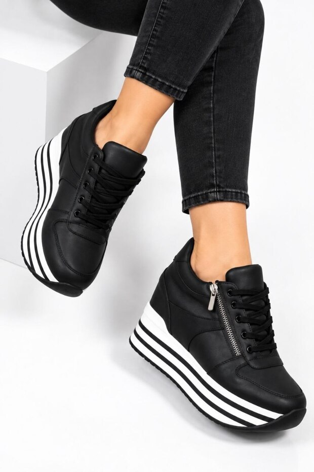 Sneakers - Black - High heels (10 cm and above)