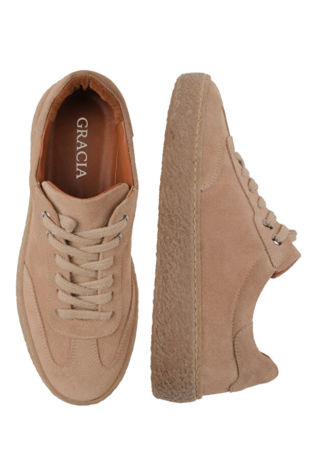 Sneakers - Beige - Short heels (1–4 cm)