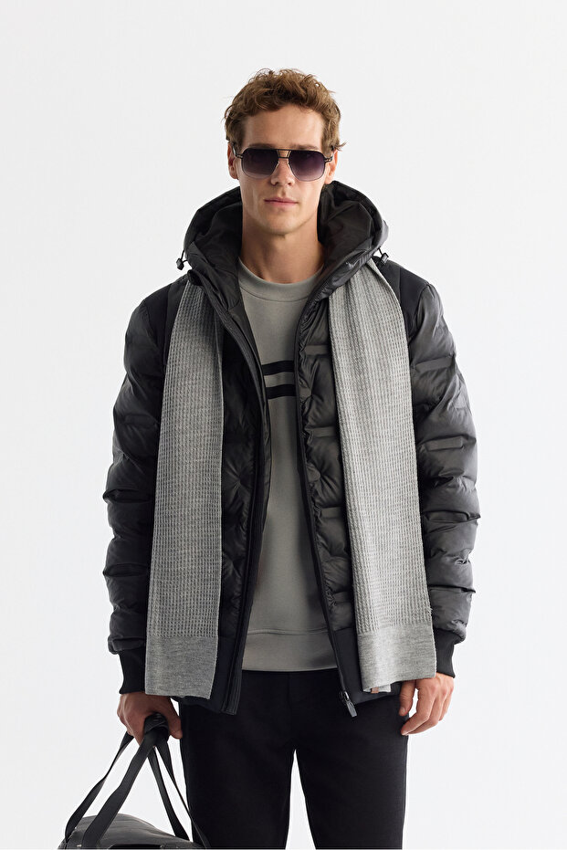 Men's Black Hooded Water Repellent Windproof Puffer Comfort Fit Coat A42Y6105