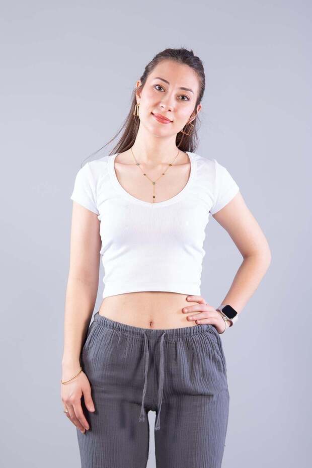 6696 (N-2370) V-Neck Crop Camisole Bodysuit