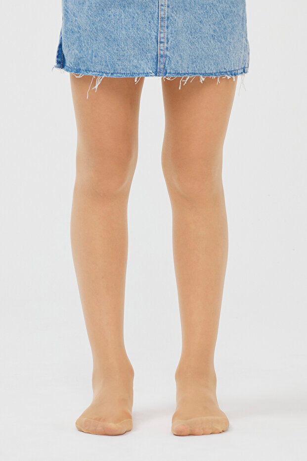 Light Skin Color Girl's 20 Pantyhose