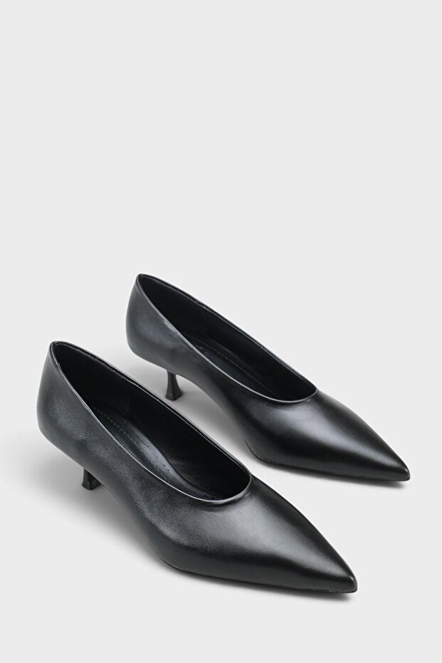 Julianna Short Heeled Metal Buckle Stiletto Shoes