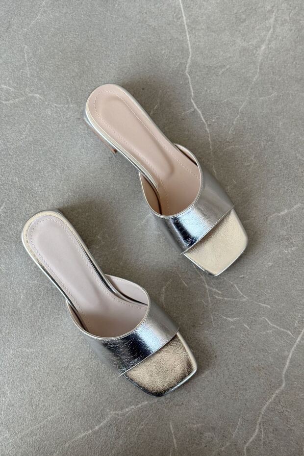 Women's Vinor Short Heels Slipper - Silver