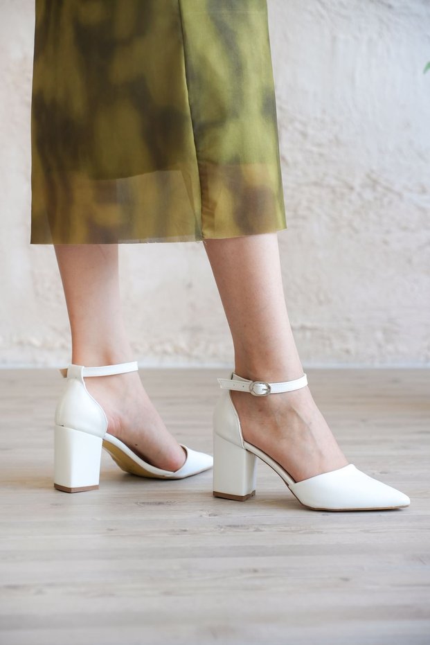 Women's Celar Matte Leather Heeled Shoes - White