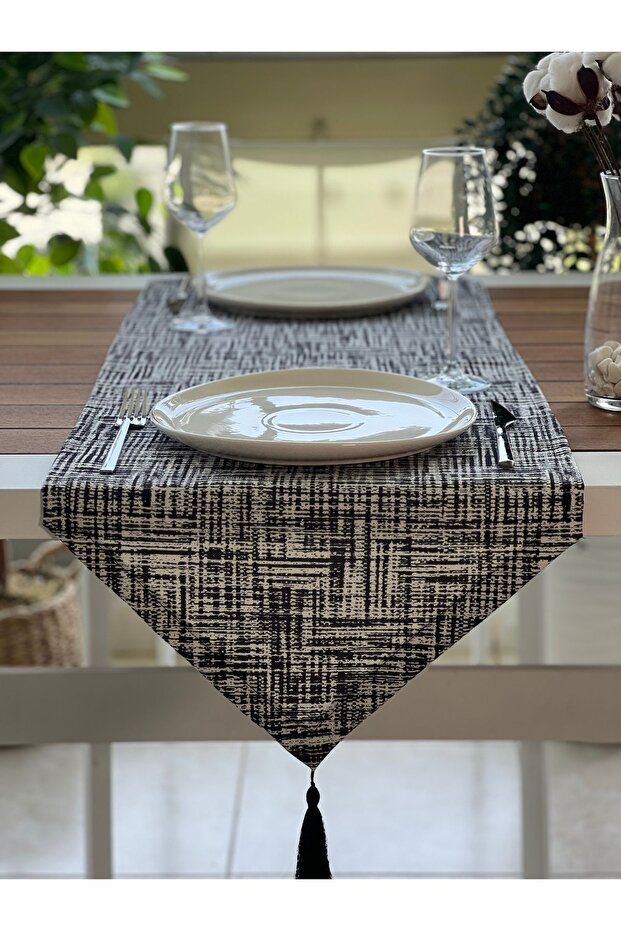 New Season, Design Pattern Runner Coverlet