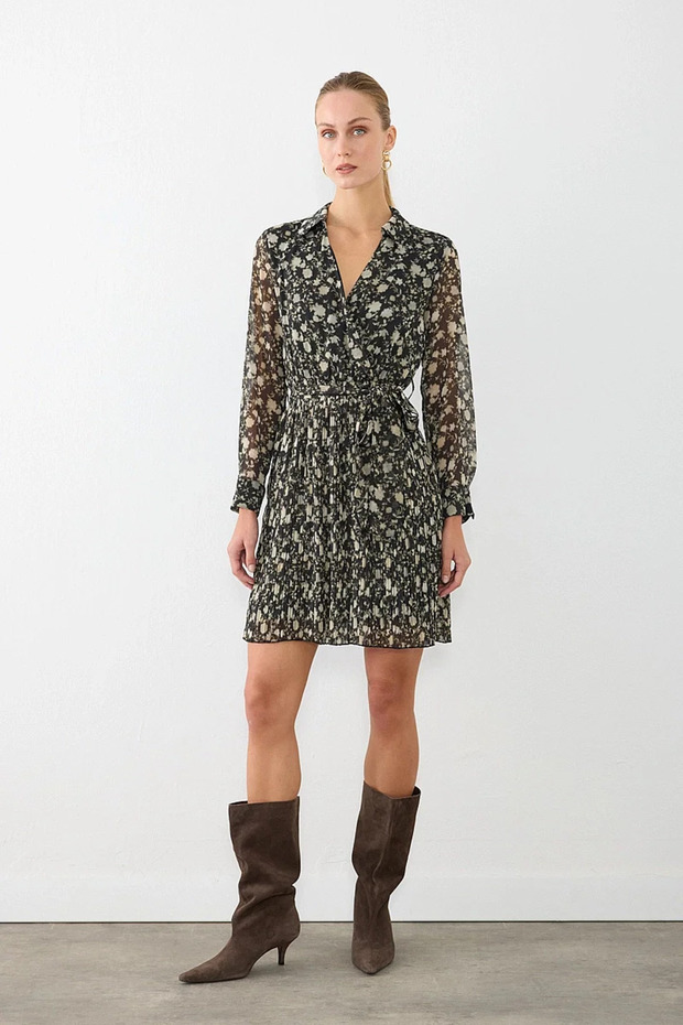 Wrap Cut Pleated Dress - Black