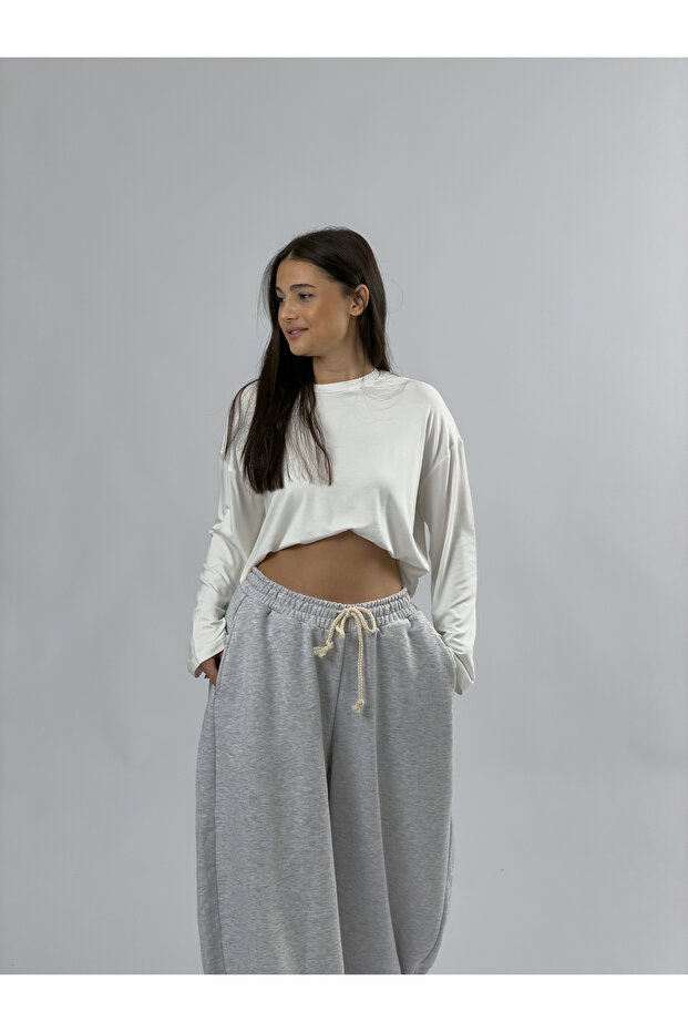 Ecru Crew Neck Basic Women's Sweatshirt Coc3543