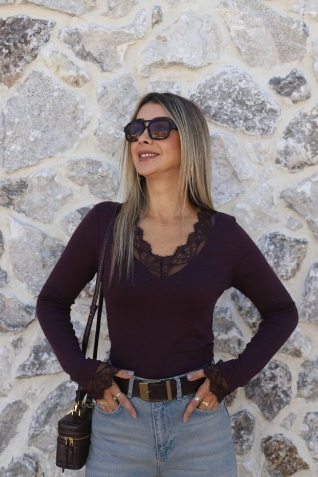 Plum Sleeve and Collar Lace Blouse